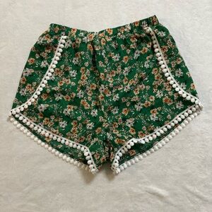 NWT Sadie & Sage Mimi High Waisted Floral Print Shorts!